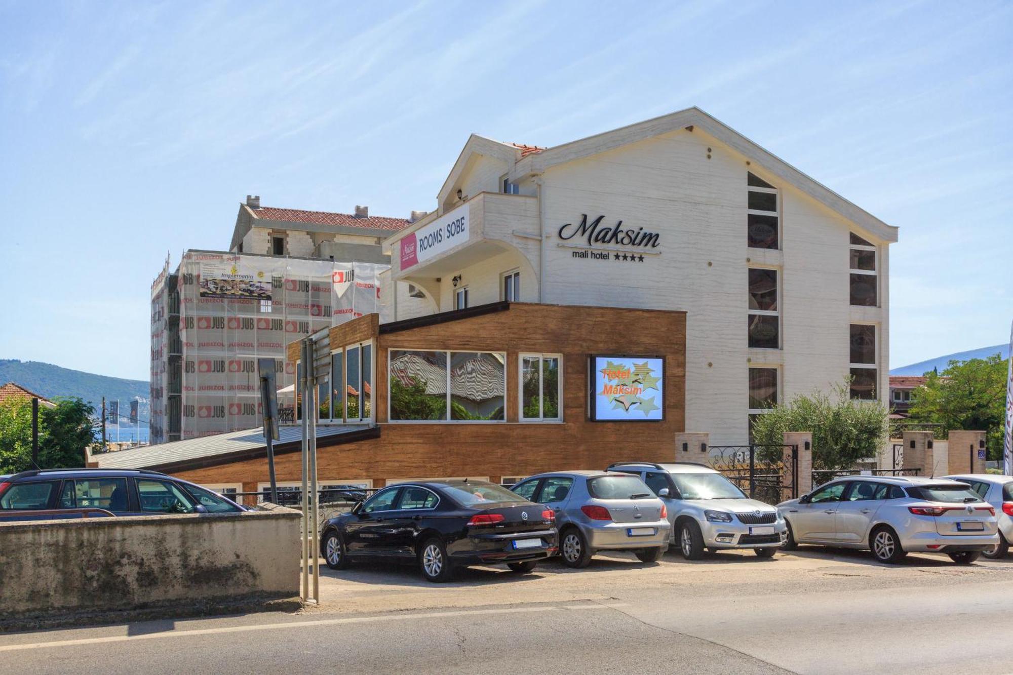 Hotel Maksim Herceg Novi Exteriör bild