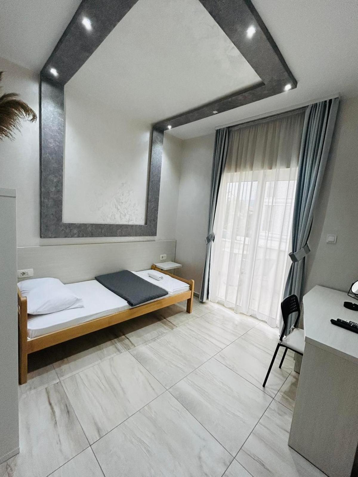 Hotel Maksim Herceg Novi Exteriör bild